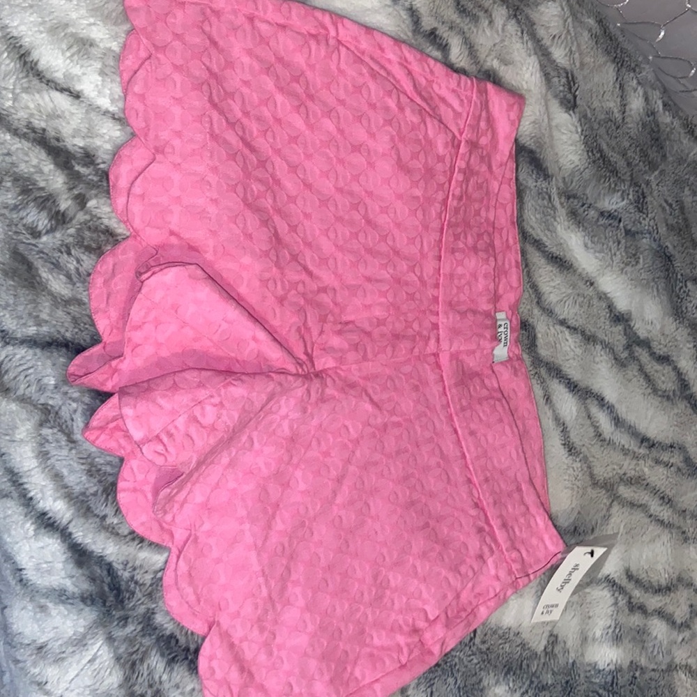 Crown and Ivy Shelby Pink 4 inch Inseam Shorts